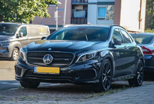 Mercedes-AMG GLA 45 X156