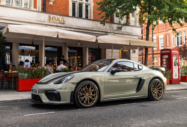 Porsche 718 Cayman GT4