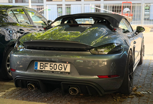 Porsche 718 Spyder RS Weissach Package