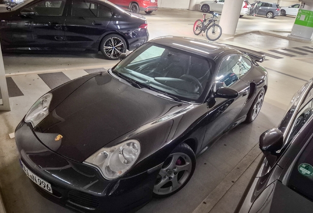 Porsche 996 Turbo