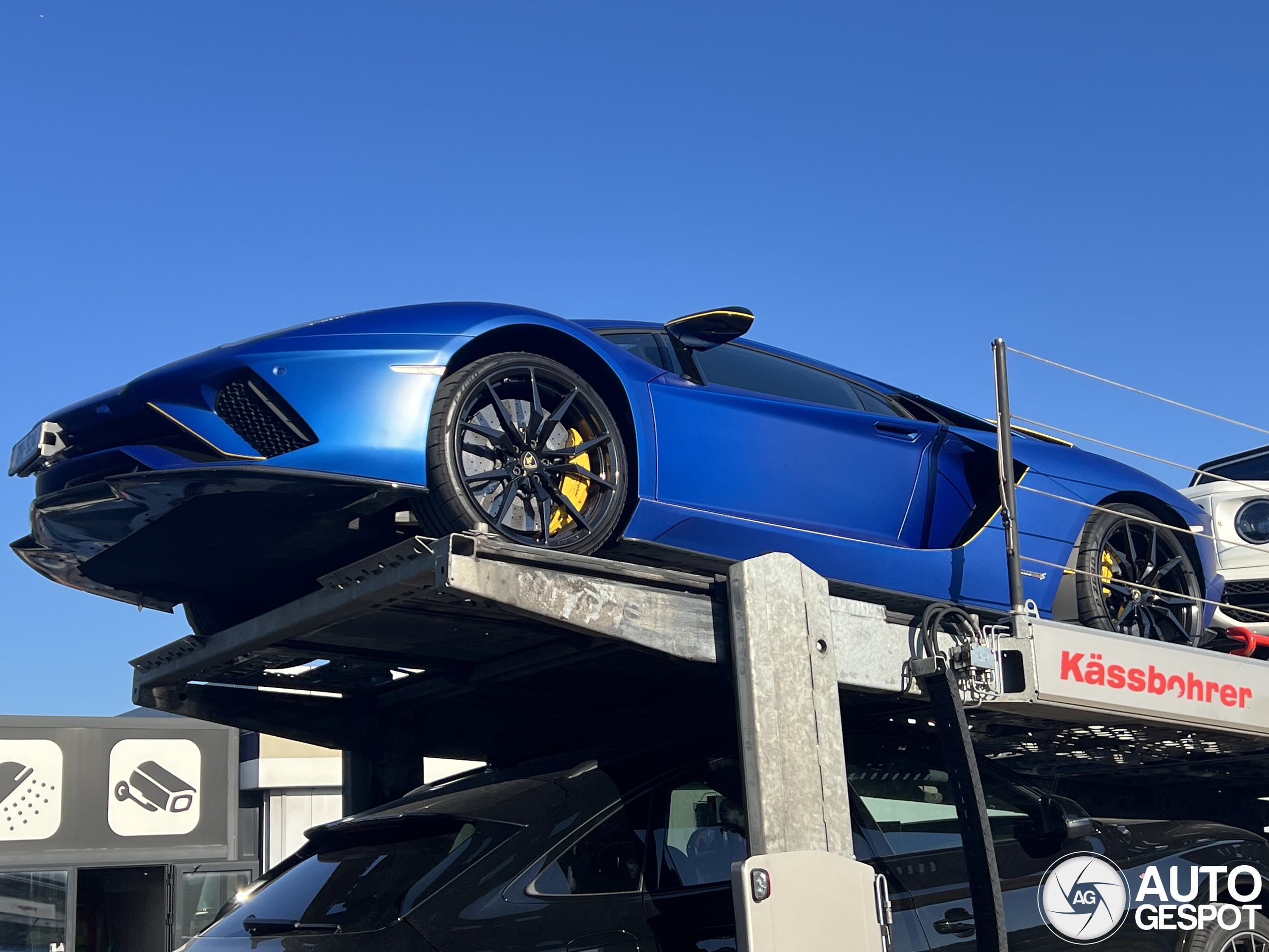 Lamborghini Aventador S LP740-4