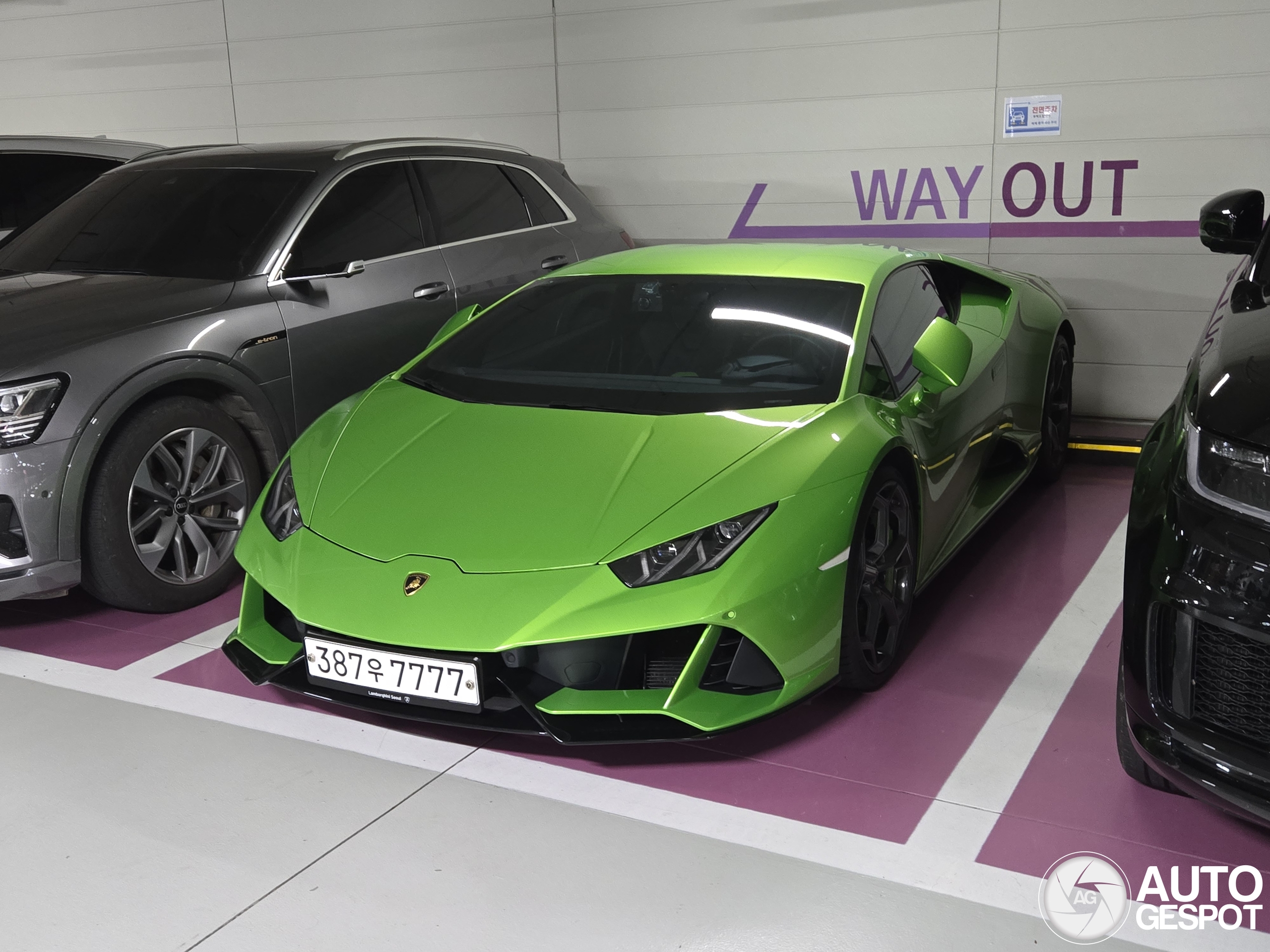 Lamborghini Huracán LP640-4 EVO