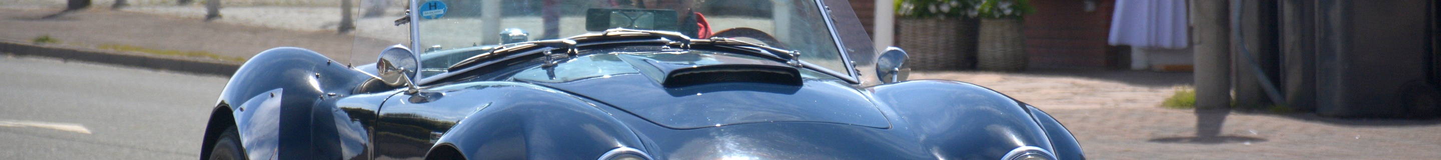AC Cobra 427