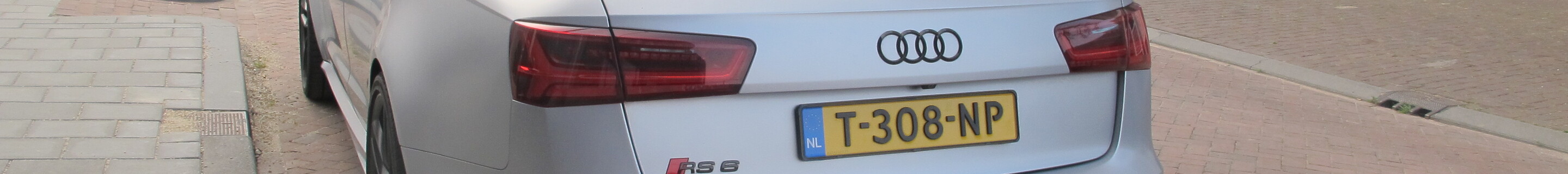 Audi RS6 Avant C7 2015
