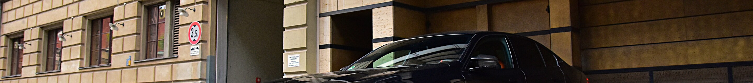 BMW M5 G90