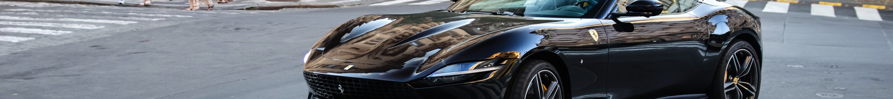 Ferrari Roma Spider