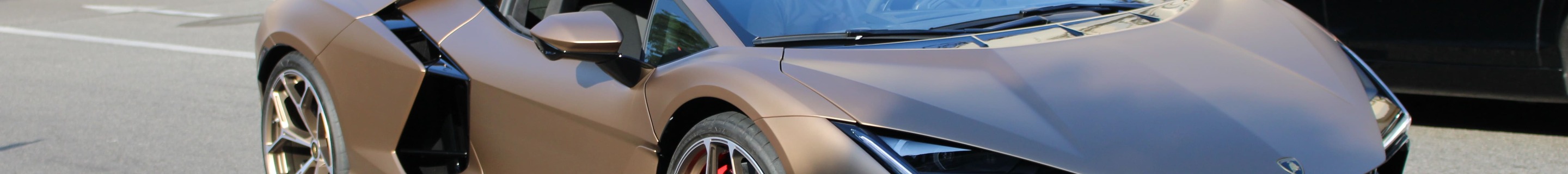Lamborghini Revuelto