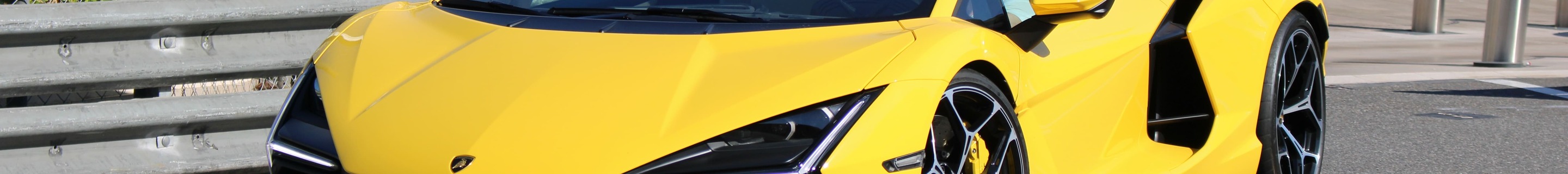 Lamborghini Revuelto