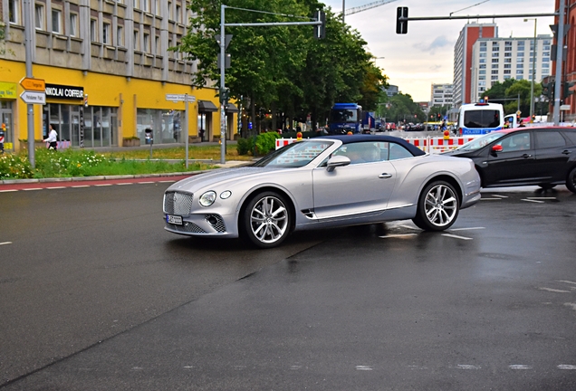 Bentley Continental GTC V8 2020