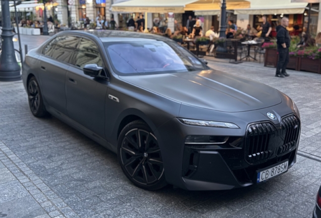 BMW M760e xDrive