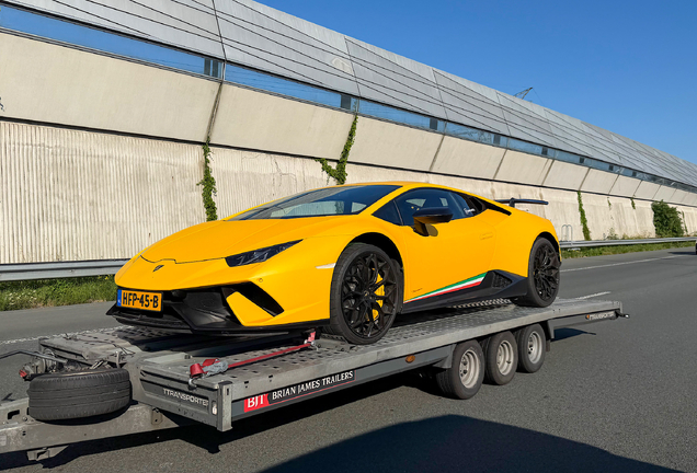 Lamborghini Huracán LP640-4 Performante