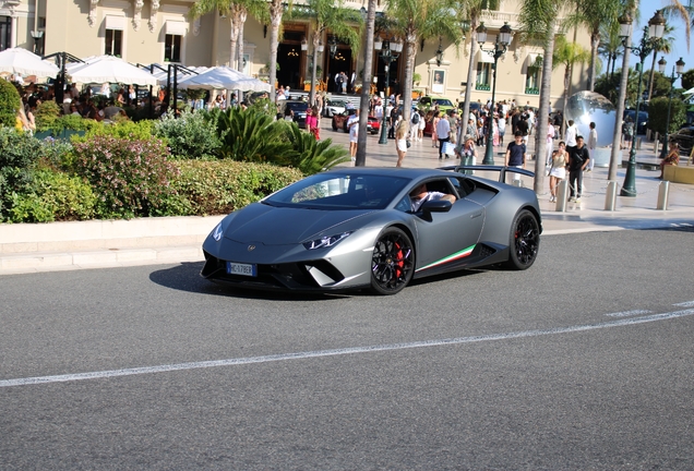 Lamborghini Huracán LP640-4 Performante