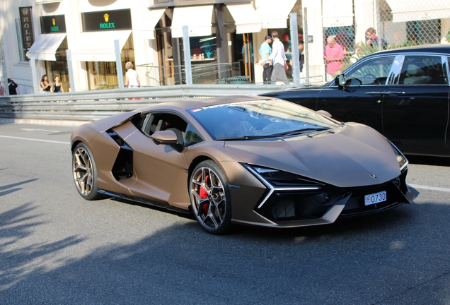 Lamborghini Revuelto