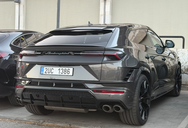 Lamborghini Urus S