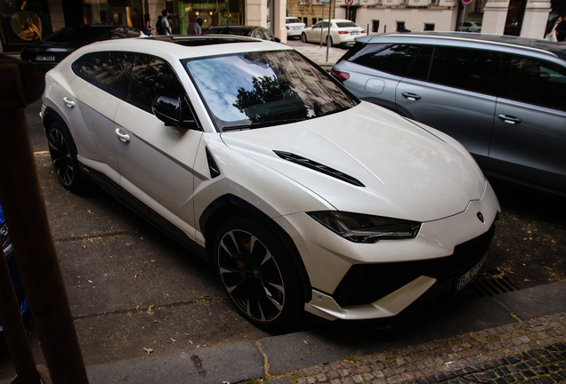 Lamborghini Urus S