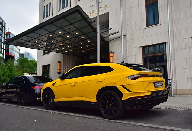 Lamborghini Urus S