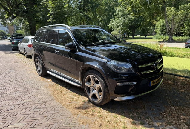 Mercedes-Benz GL 63 AMG X166