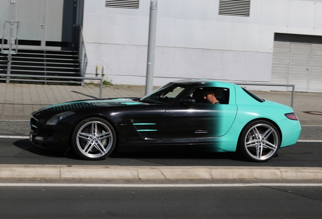 Mercedes-Benz SLS AMG