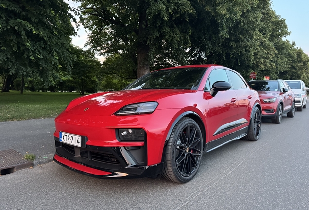 Porsche Macan EV GTS