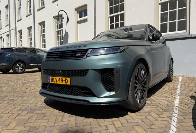 Range Rover Sport SV 2025 Celestial Collection