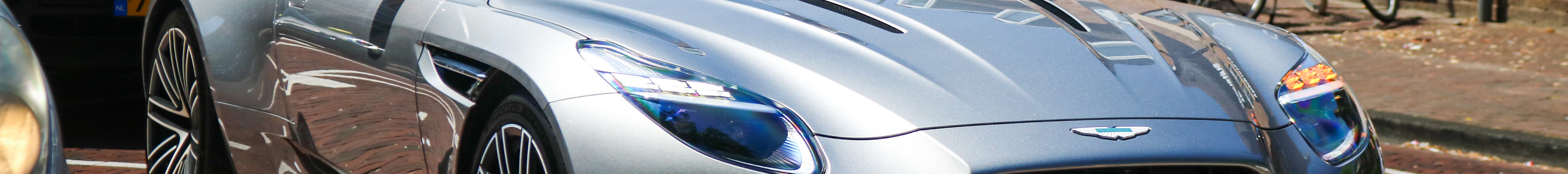 Aston Martin DB12
