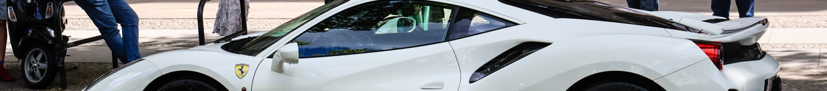 Ferrari 488 Pista