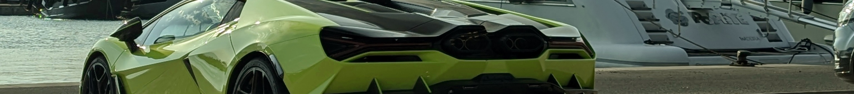 Lamborghini Revuelto