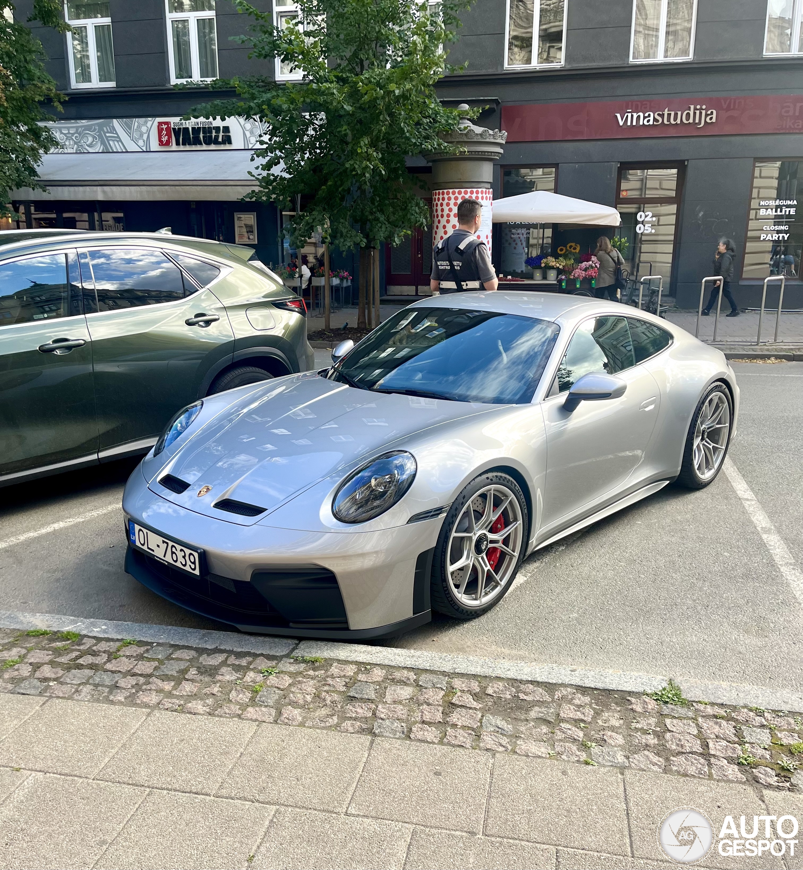 Porsche 992 GT3 Touring MkII
