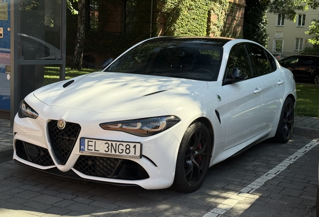 Alfa Romeo Giulia Quadrifoglio 2023