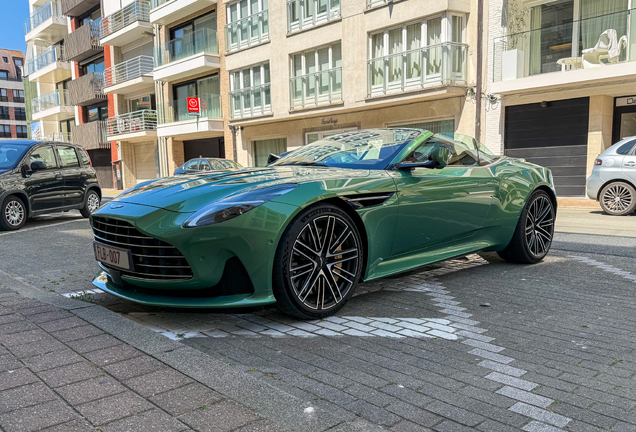 Aston Martin DB12 Volante