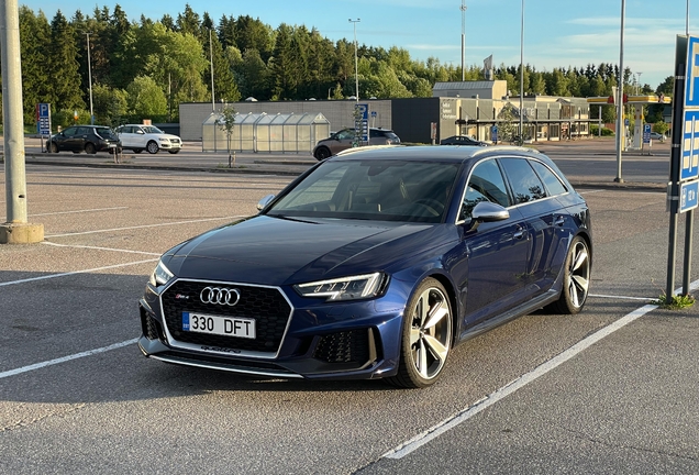 Audi RS4 Avant B9
