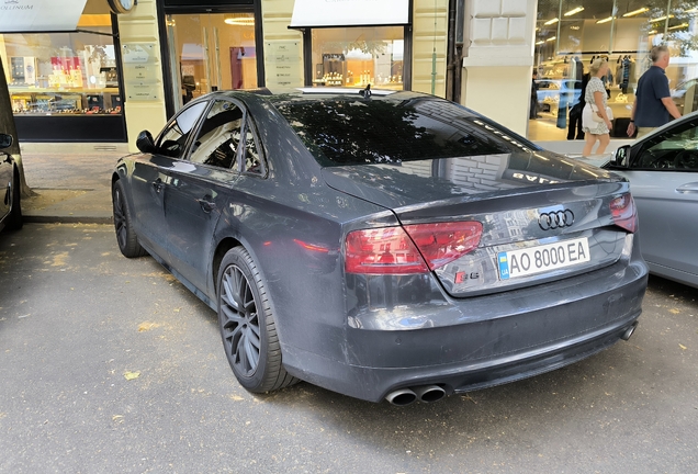 Audi S8 D4
