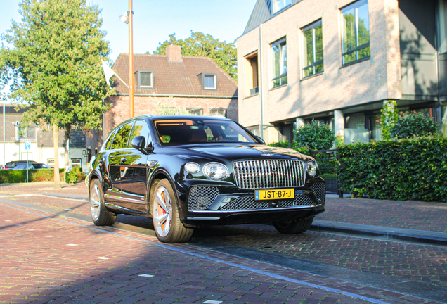 Bentley Bentayga Hybrid Azure 2024