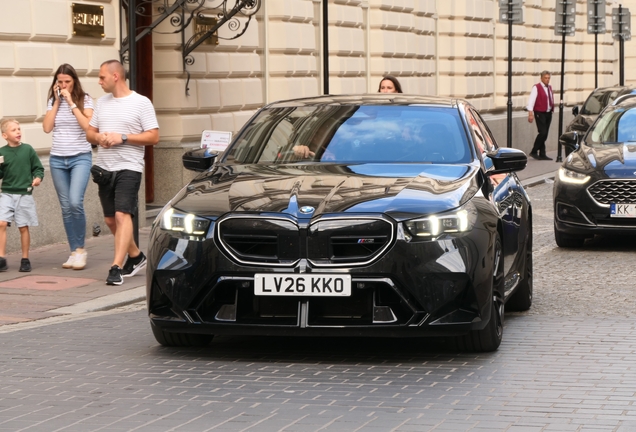 BMW M5 G90
