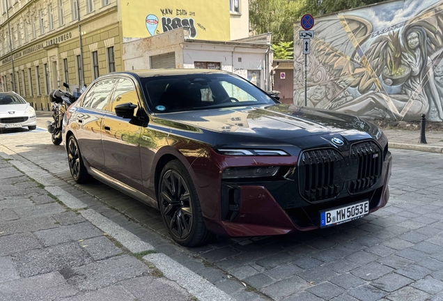 BMW M760e xDrive