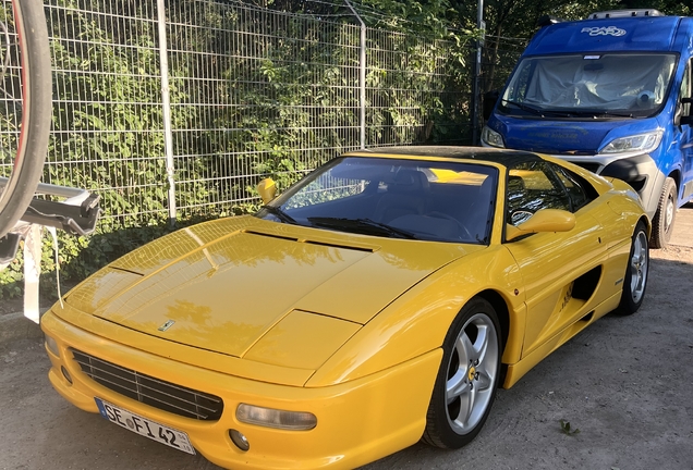 Ferrari F355 GTS