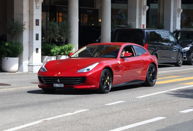Ferrari GTC4Lusso