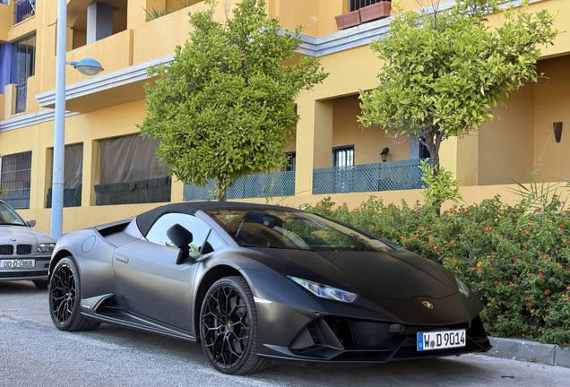 Lamborghini Huracán LP640-4 EVO Spyder