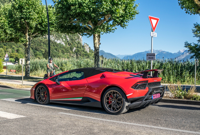 Lamborghini Huracán LP640-4 Performante Spyder