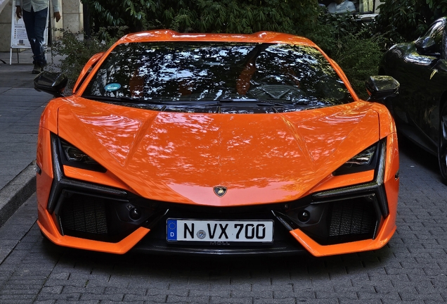 Lamborghini Revuelto