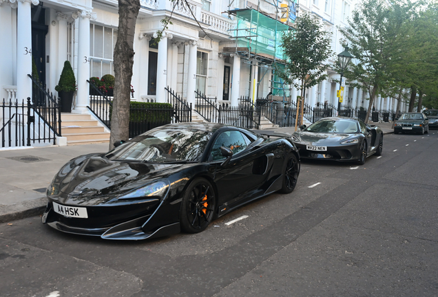 McLaren GT