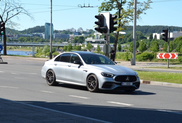 Mercedes-AMG E 63 S W213 2021