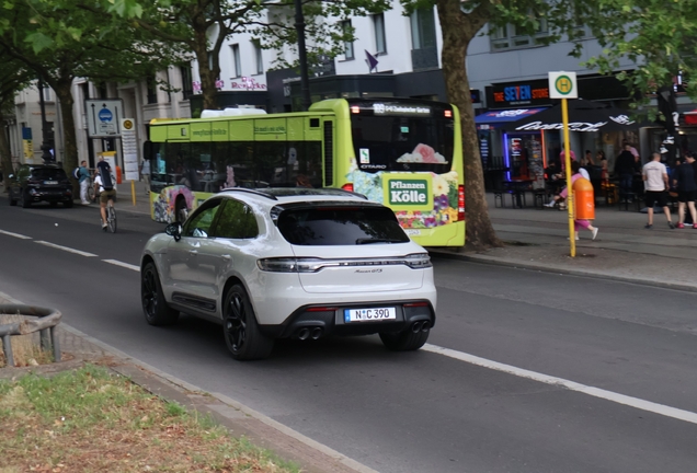 Porsche 95B Macan GTS MkIII