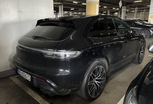 Porsche 95B Macan GTS MkIII