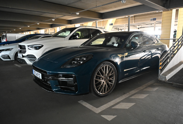 Porsche 972 Panamera Turbo E-Hybrid