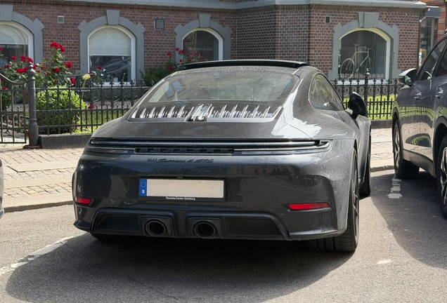Porsche 992 Carrera 4 GTS MkII