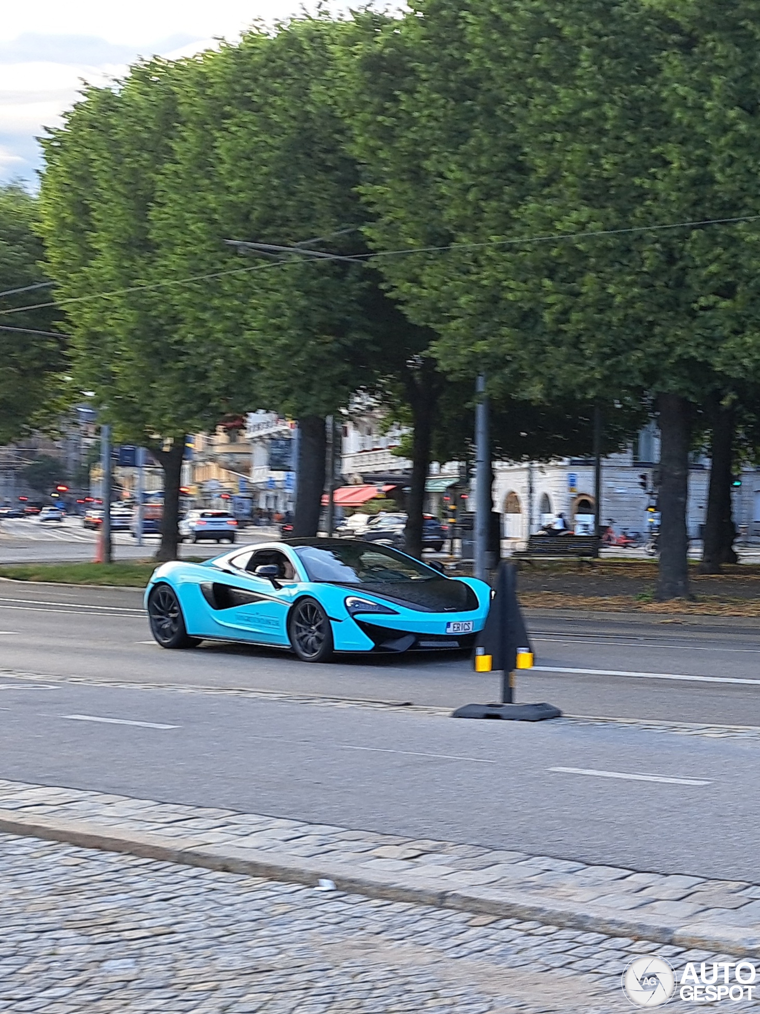 McLaren 570GT