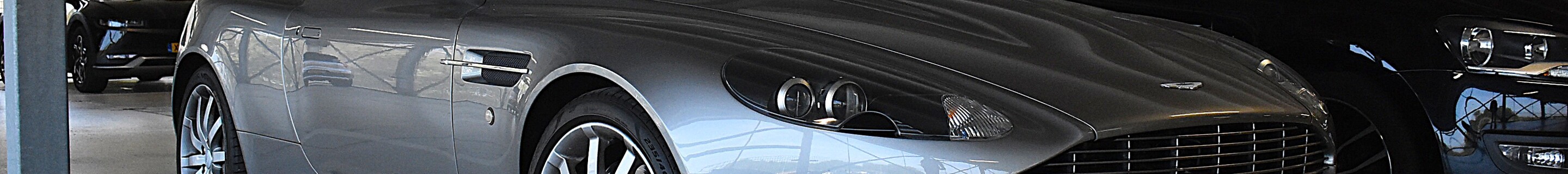 Aston Martin DB9