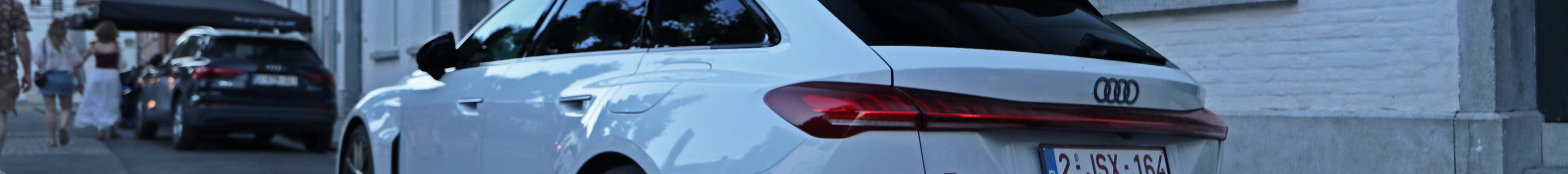 Audi RS5 Avant B10