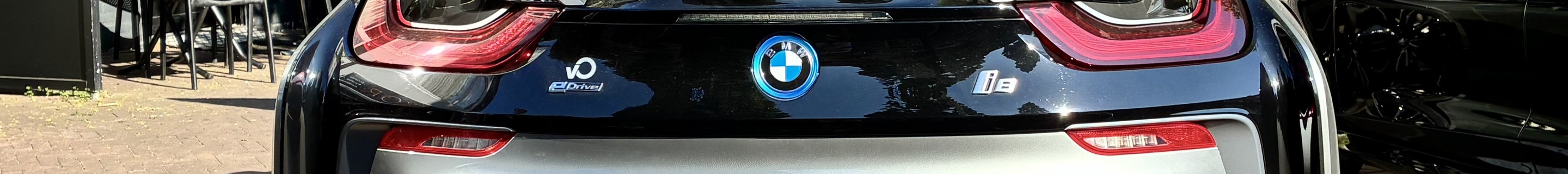 BMW i8 Roadster